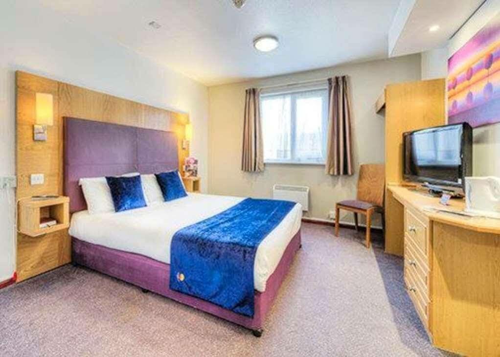 Comfort Inn Manchester North Middleton Kültér fotó