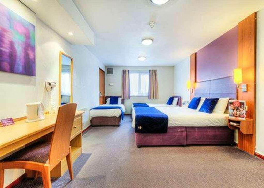 Comfort Inn Manchester North Middleton Kültér fotó