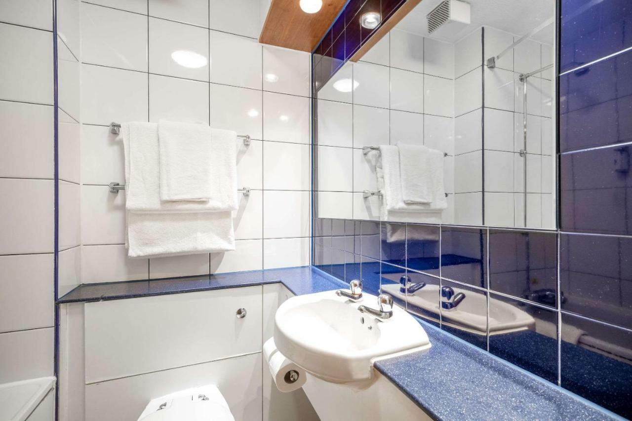 Comfort Inn Manchester North Middleton Kültér fotó