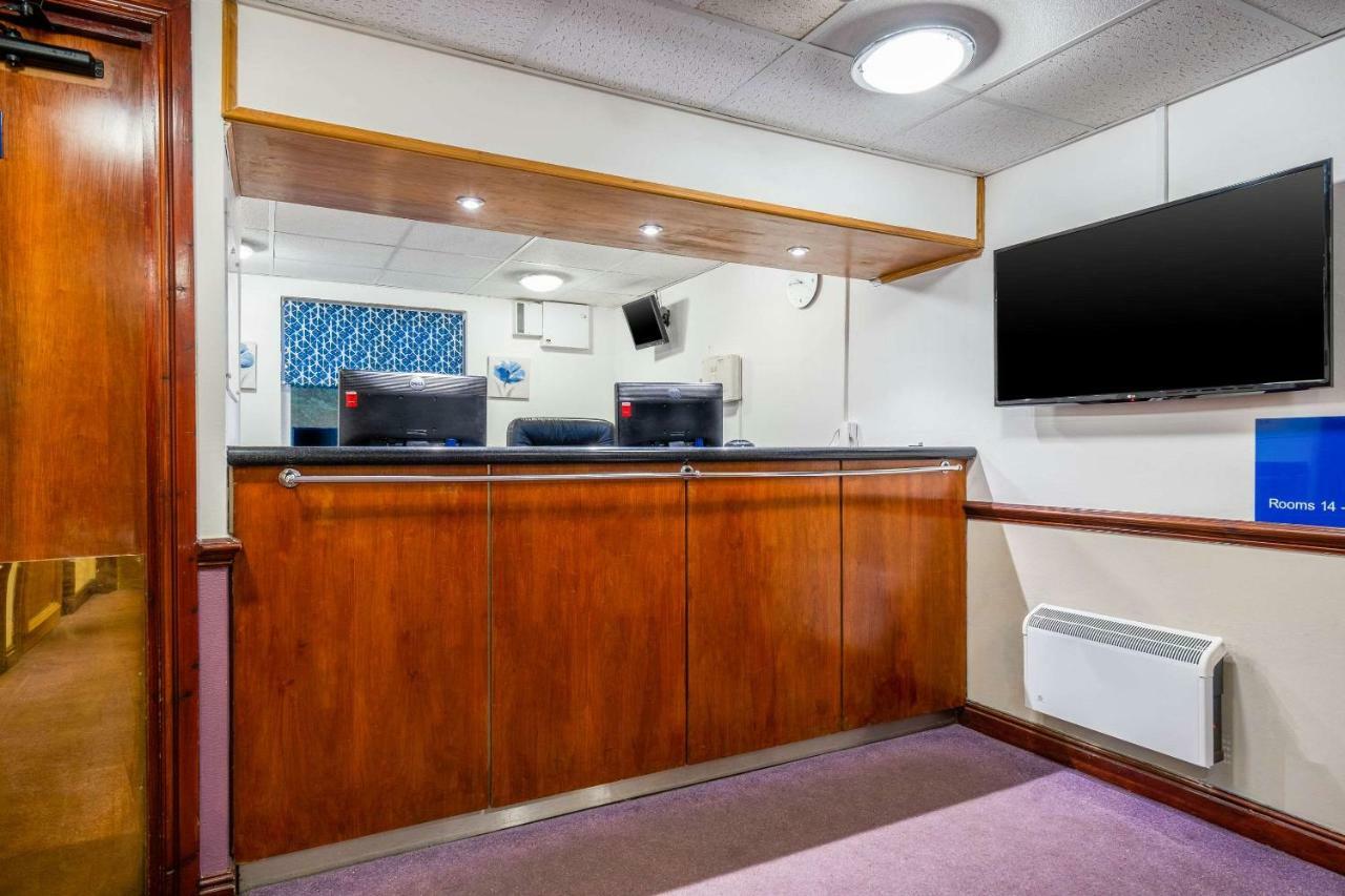 Comfort Inn Manchester North Middleton Kültér fotó